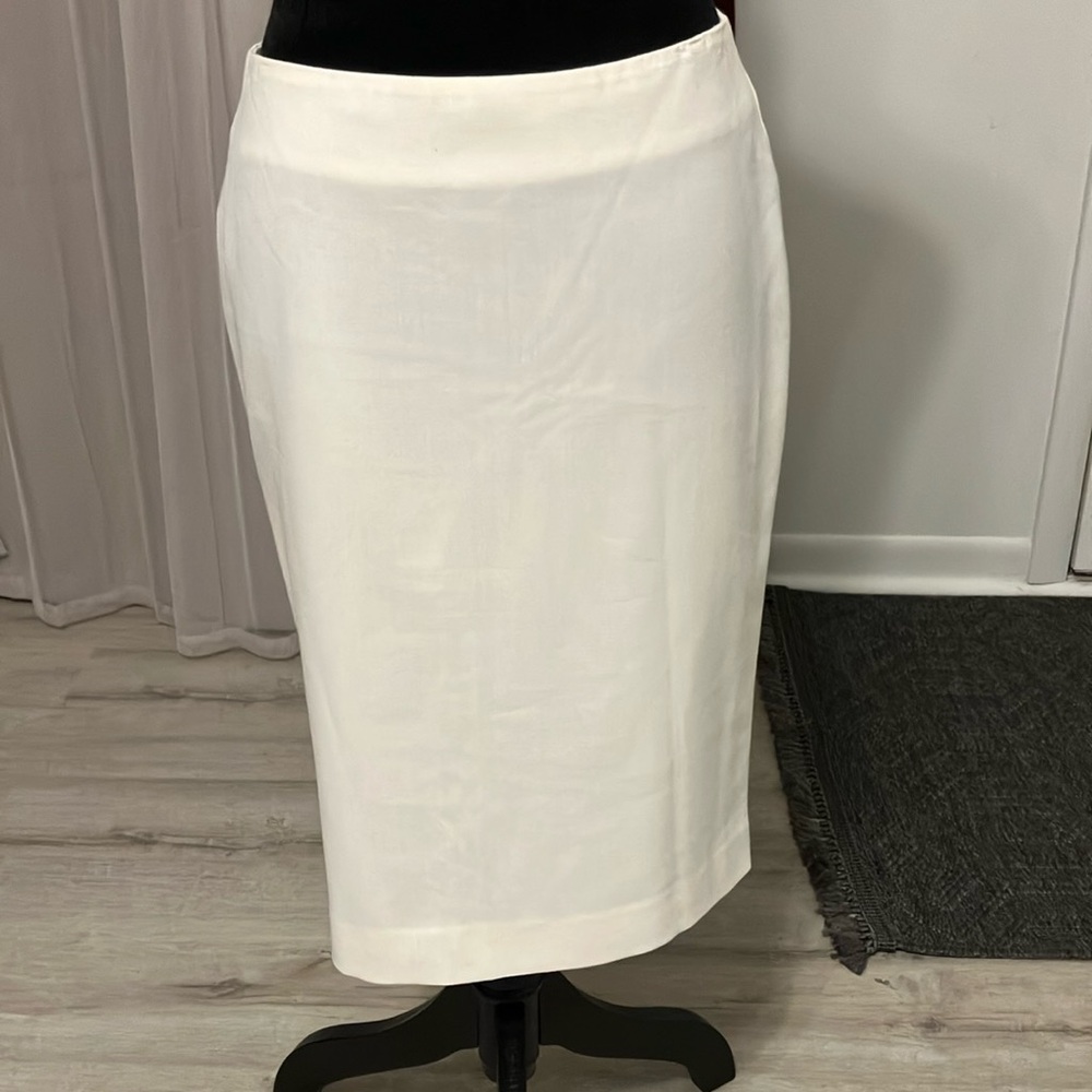 A beautiful beige skirt.